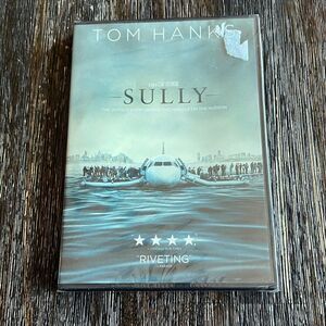 Sully DVD 2016 Tom Hanks Clint Eastwood Untold Story Miracle Hudson Sealed NEW